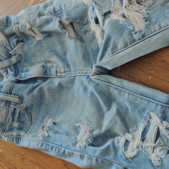 American Eagle Jeans - Picture 2 of 2